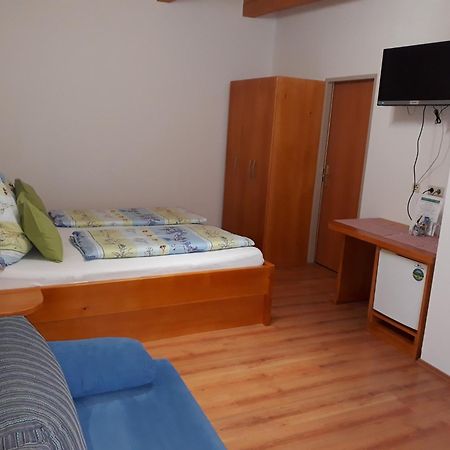 Obsthof Glueck Bed and Breakfast Gamlitz Buitenkant foto