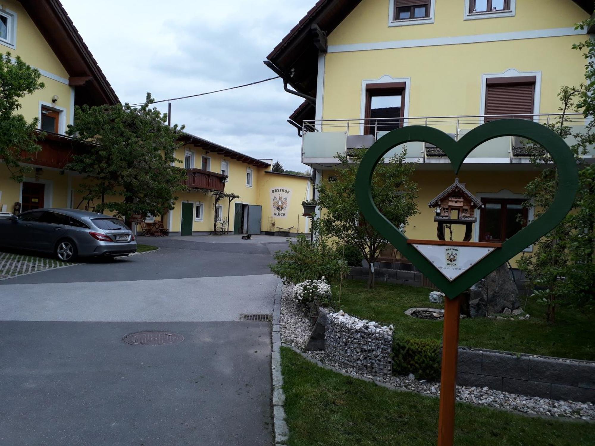 Obsthof Glueck Bed and Breakfast Gamlitz Buitenkant foto